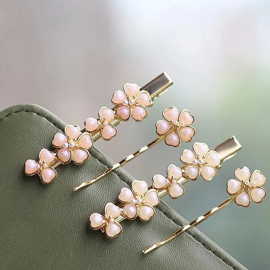 Pearl Flower Hair Clip